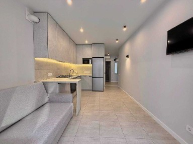 Укомплектована однокімнатна квартира з видом на озеро в ЖК Манхетен!