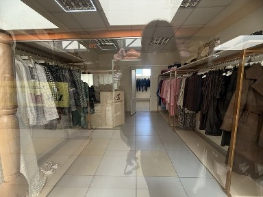 Продається магазин у торговому центрі