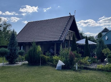 Затишний будинок біля озера Глорія 90 кв. м. на 6 сотках землі.