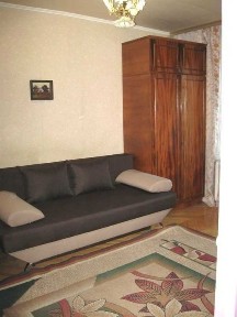 З газом! Чиста 1-кім. квартира, до метро Олімпійська - 15-20 хв. пішки