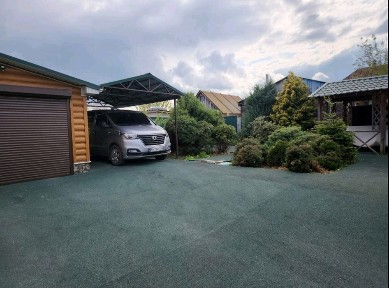 Продаж 2 поверхового будинку, В Сироватка.