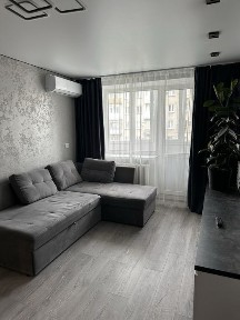 Посуточно двушка в центрі