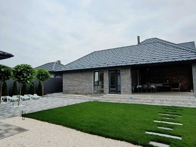 Сучасний будинок на Браїлках