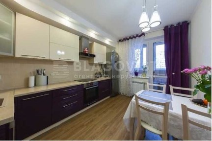 Київ, Солом'янський, вулиця Патріарха Мстислава Скрипника 40