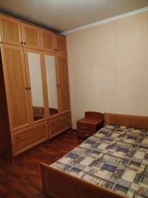 Здається пів будинку в с. Чубинське, Бориспільського району.