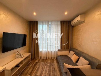 вул. Маккейна Джона 7 • ID 33583651