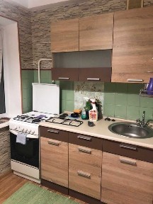 Здається чудова квартира, метро Чернігівська поруч