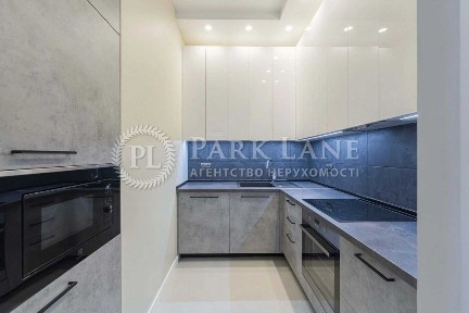 Київ, Голосіївський, Жилянська 68