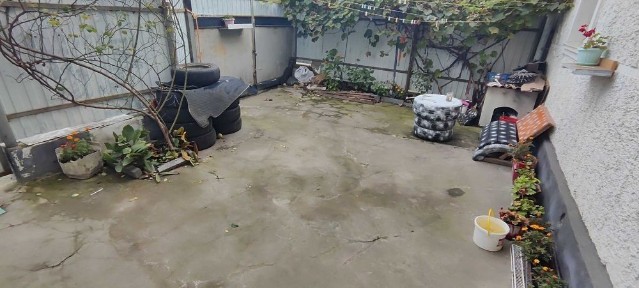 Продається двоповерхова частина будинку. 4 кімнати. Всі зручності