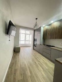 Оренда 2к квартири в центрі міста!