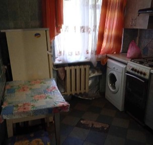 Продаю 1 ком кв Николаевская 2/5 кирпич, 31/17/6, не угловая