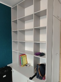 Продам 2 квартиру, меблі, техніка, автономне газове опалення, з гаражем