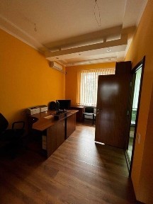 Оренда комерційного приміщення 110м2, Центр