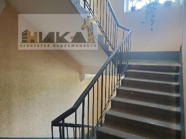 Продам квартиру Автозаводська