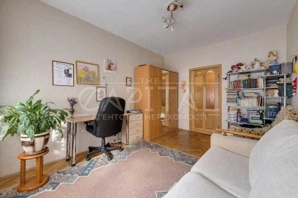 Продаж квартири / Шевченківський / 63 м2 / 5 хв до метро