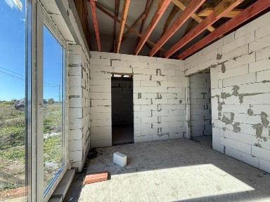 Продам новобудову, р-н Військбуд