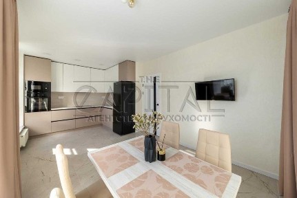 Оренда квартири з ГАРДЕРОБОМ в ЖК Файна таун (ДВІ СПАЛЬНІ КІМНАТИ)