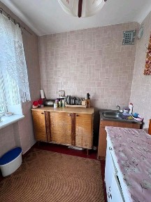 Продам 3х кімнатну квартиру. Р-н Черемушек (44 магазин).