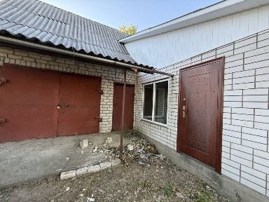 Будинок у м. Монастирище, р-н «Зоряне», вул. Дзигунського, 23