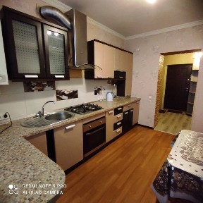 Здам 1 кімнатну квартиру з меблями і технікою