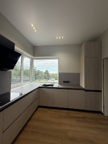 Продаж будинку американка.