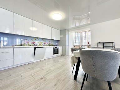 Продаж 3 кімнатної квартири в новобудові! Центральна частина міста! АО