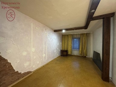 Продаж / 2-х кімнатна з окремими кімнатами / вул. Молодіжна