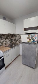 Квартира в гарному стані, район ринку Нива!