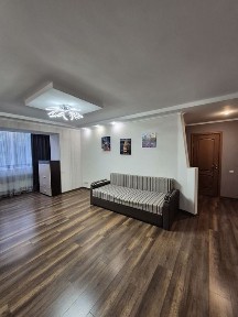 Оренда двокімнатної квартири по вул. Туристів