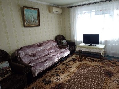 Одеса, Хаджибейський, вулиця Космонавтів 4