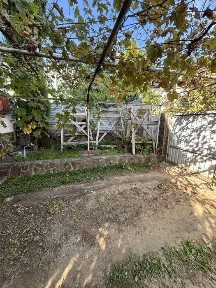 Оренда 2 поверхового будинку на вул. Соловʼїна