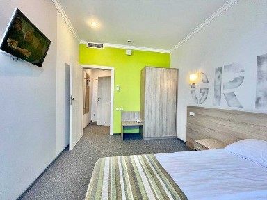 Подобово 1к апартаменти м. Бориспільська Дарницький р-н