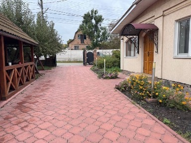 Довгострокова оренда будинку