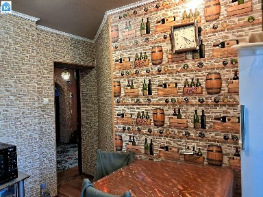 Продам доглянутий Будинок (1/2) на асфальтованій Немишлі з ремонтом