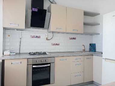 Здам в оренду трикімнатну квартиру