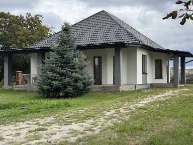 Сучасний будинок / Ковель/вул. Гонти