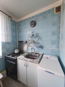 Продам 3х к. кв метро Холодная Гора