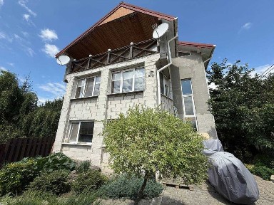 Продаж будинку в селі Ременів біля Львова