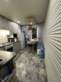 Продам! чотирьохкімнатна квартира на ПШС (можливий торг)