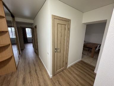 Київ, Печерський, вулиця Антоновича 165