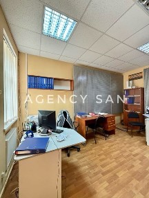 Здам в оренду офіс з окремим входом Центр