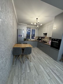 Продаж 3 кімнатної квартири з ремонтом в новобудові