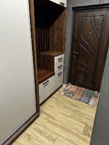 Продам / 3кімнатну/ центр/ Троіцька