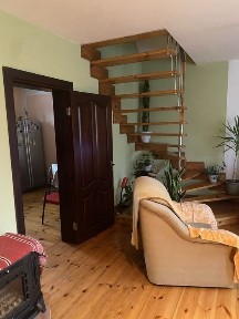 Гарний будинок Новогоголівська