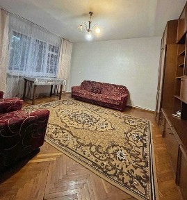 Продаж 3-х к квартири в Зорі з автономним опаленням