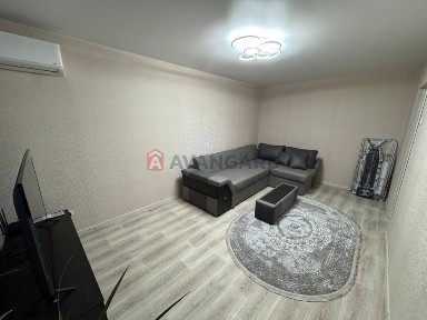 Перша здача в оренду 2-кімн. на Митниці