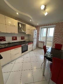 Чудова 2 кмн квартира вул Жужоми