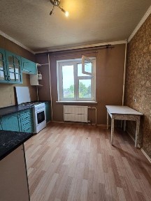 Продам однокімнатну квартиру по вул. Симоненка (Калініна)