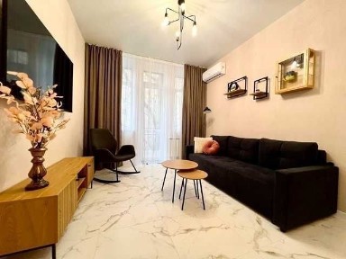 New! 3 кімнатна в Центрі! Подобово