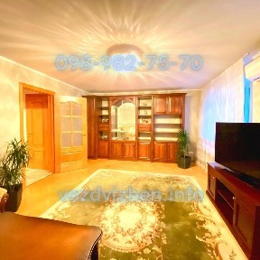 Киев, Маршала Тимошенко ул., 2/4